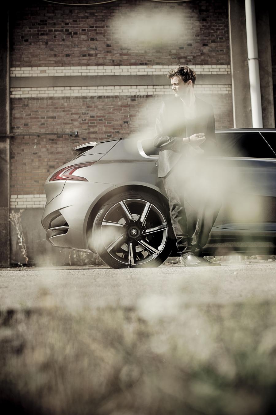  Peugeot HX1 Concept 2011 года  (фото 75 из 88)